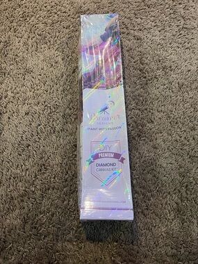 Dreamers Diamond Canvas Kit - White & Purple Holographic Accents